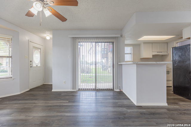6307 Windsor Castle Property Photo 7