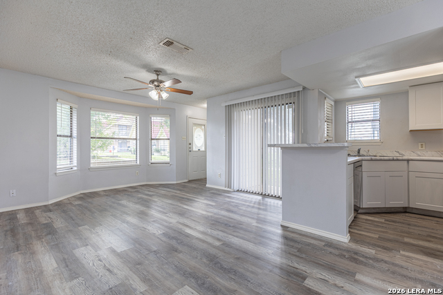 6307 Windsor Castle Property Photo 9
