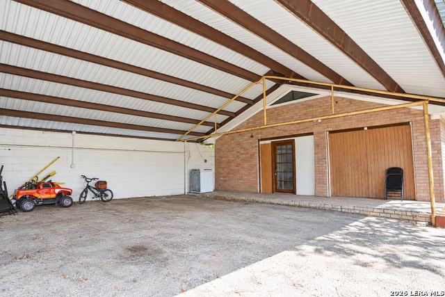2835 Earls Trail Property Photo 46