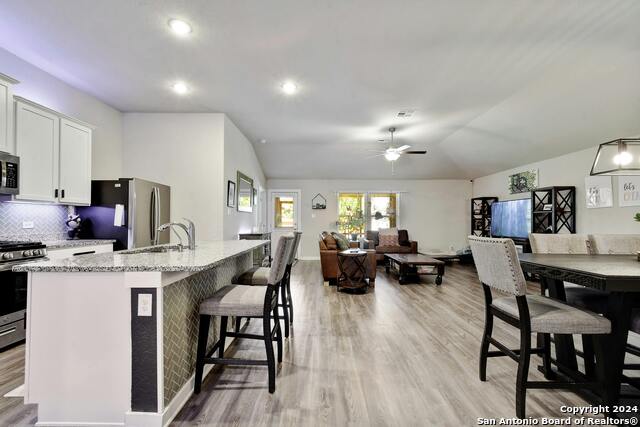 1633 Pitcher Bnd Property Photo 3