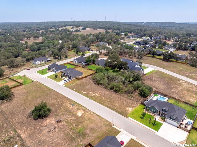 112 Ash Parkway Property Photo 3