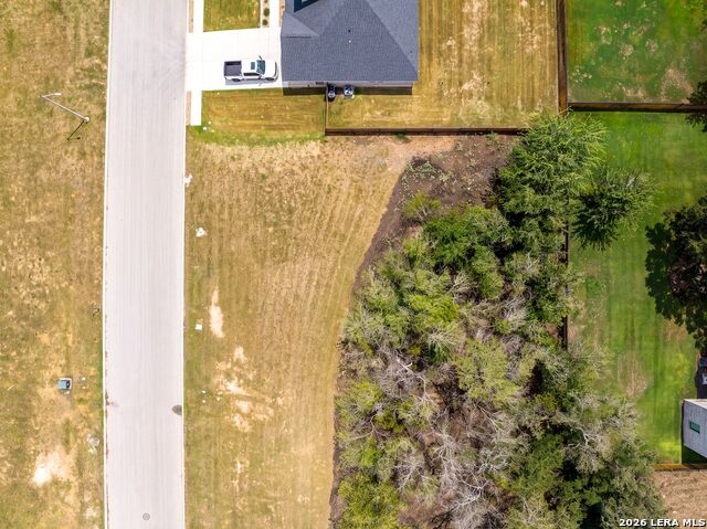 112 Ash Parkway Property Photo 9