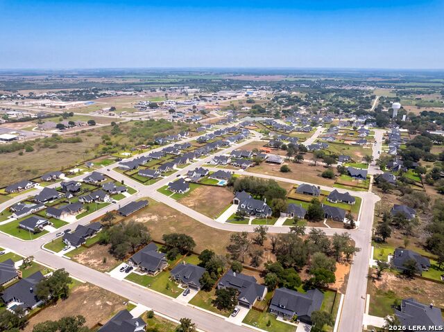 117 Chinaberry Hill Property Photo 3
