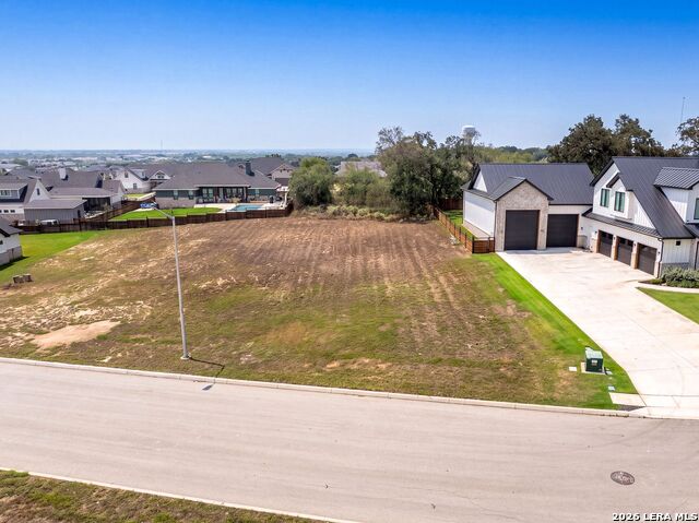 117 Chinaberry Hill Property Photo 15