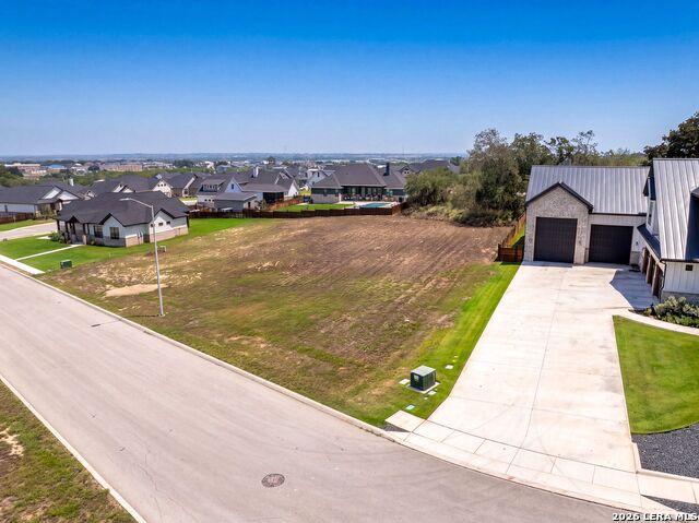 117 Chinaberry Hill Property Photo 16