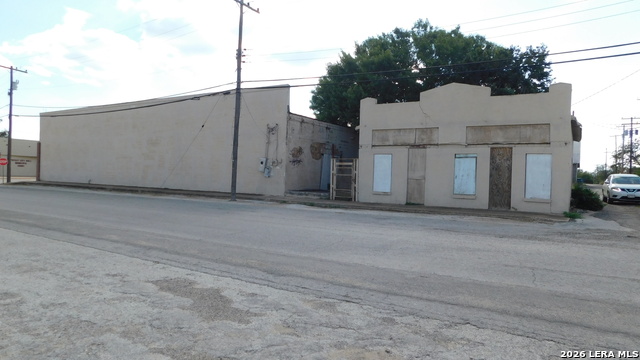 474 Avenue H Property Photo 6