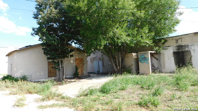 474 Avenue H Property Photo 8