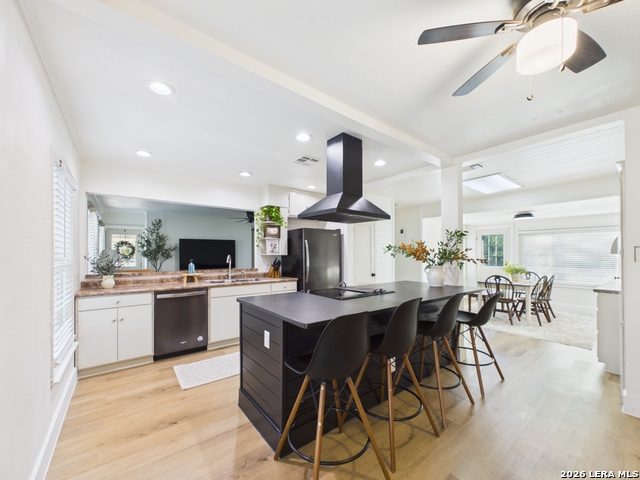 112 Live Oak Property Photo 10