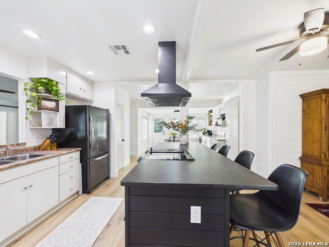 112 Live Oak Property Photo 12