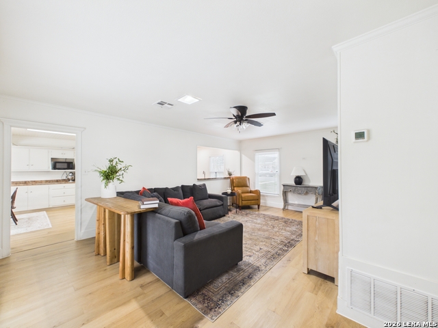 112 Live Oak Property Photo 18