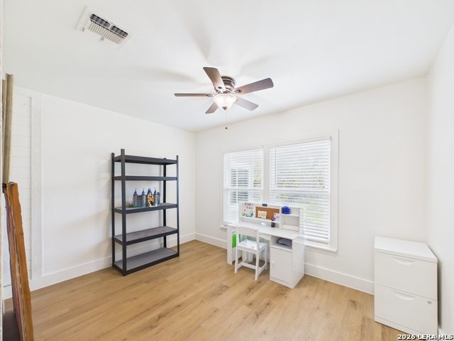 112 Live Oak Property Photo 29