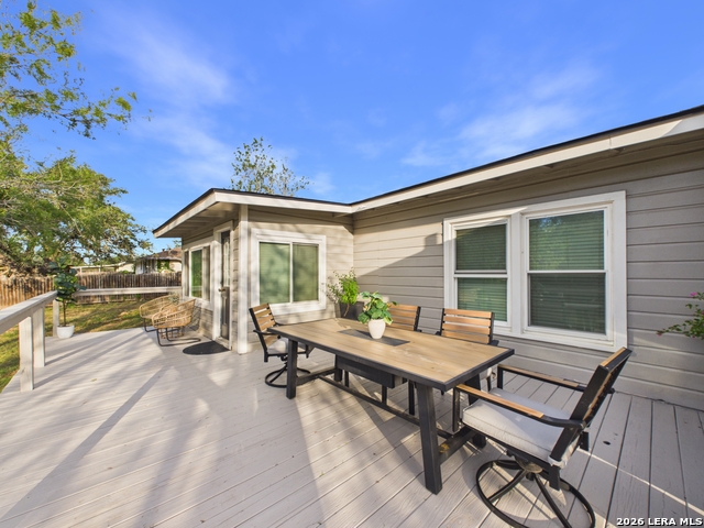 112 Live Oak Property Photo 32