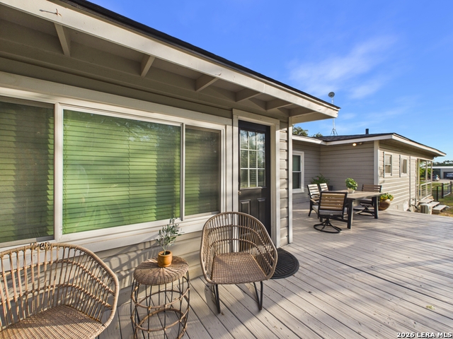 112 Live Oak Property Photo 33