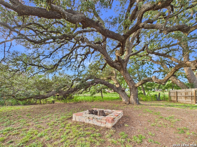 112 Live Oak Property Photo 39