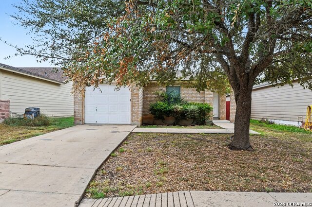 7226 Archers Coach Property Photo 1
