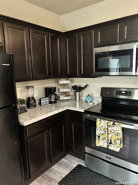 1611 Dawson Property Photo 27