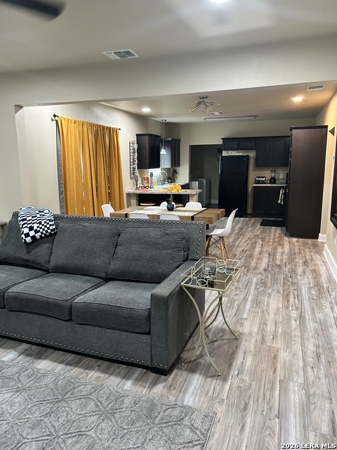 1611 Dawson Property Photo 31