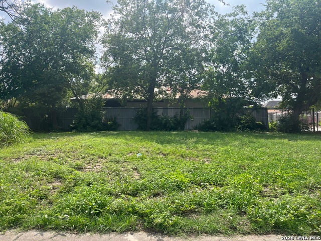 1902 Guadalupe St Property Photo 5