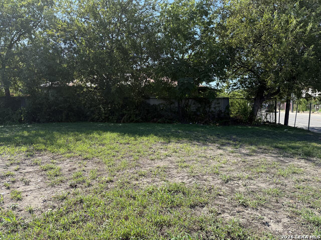 1902 Guadalupe St Property Photo 8