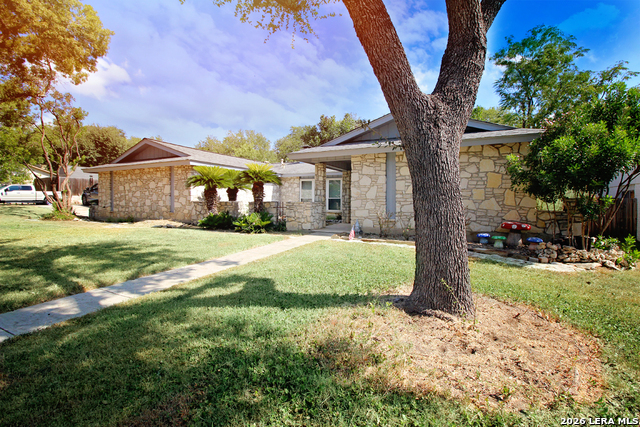 15814 Timberway St Property Photo 3