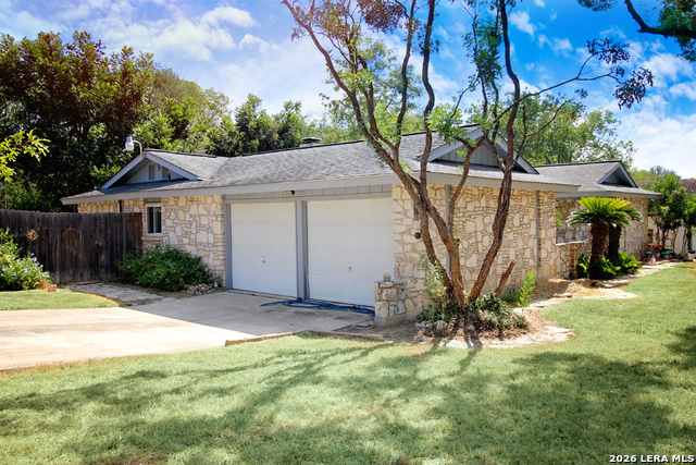 15814 Timberway St Property Photo 6