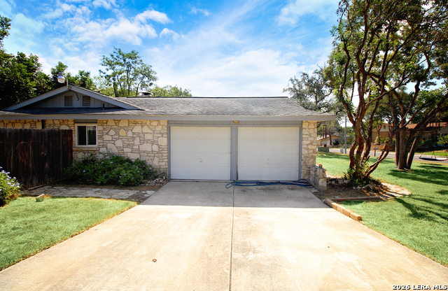 15814 Timberway St Property Photo 7