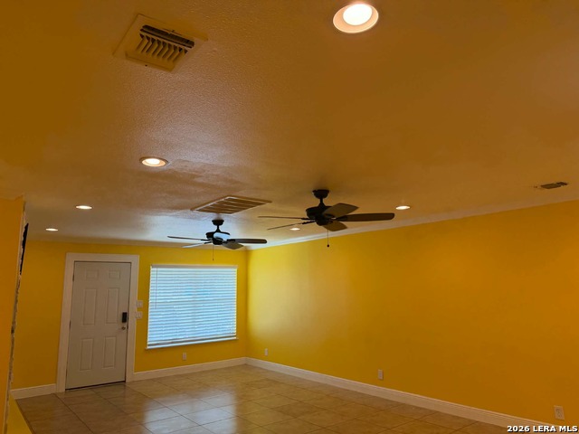 5551 Knoll Krest Dr Property Photo 7