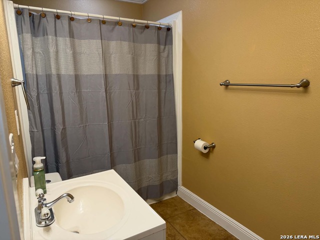 5551 Knoll Krest Dr Property Photo 11