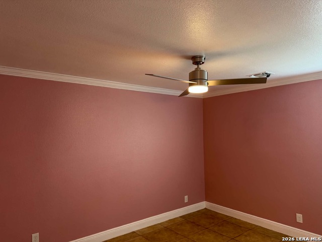 5551 Knoll Krest Dr Property Photo 14