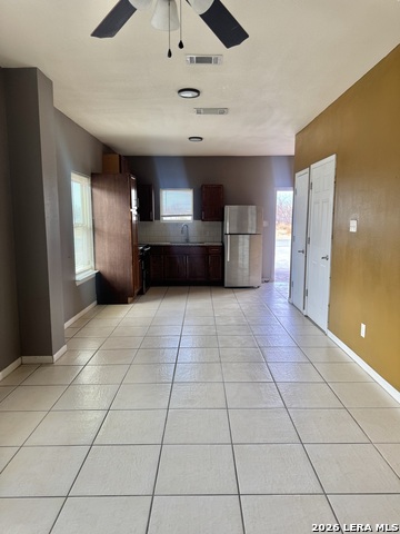 3026 Laura Property Photo 3