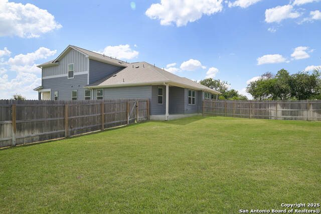 209 Joseph Cir Property Photo 17