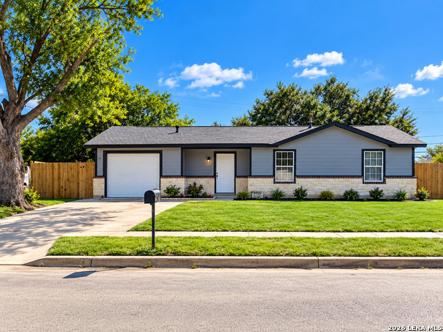 6930 Apple Valley Property Photo 1