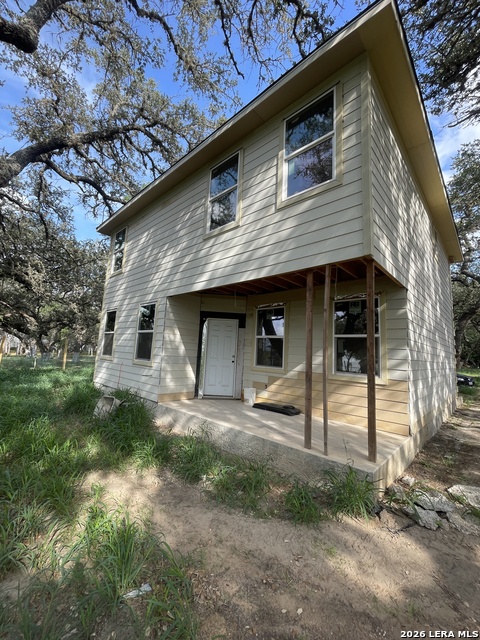 328 Primrose Property Photo 3