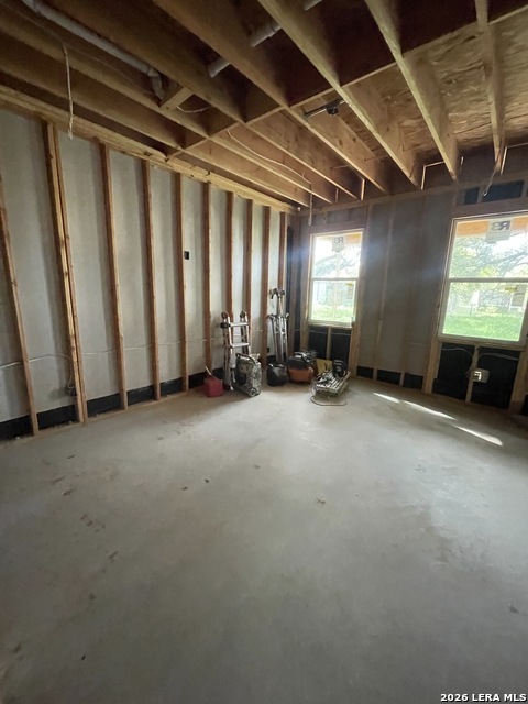 328 Primrose Property Photo 17