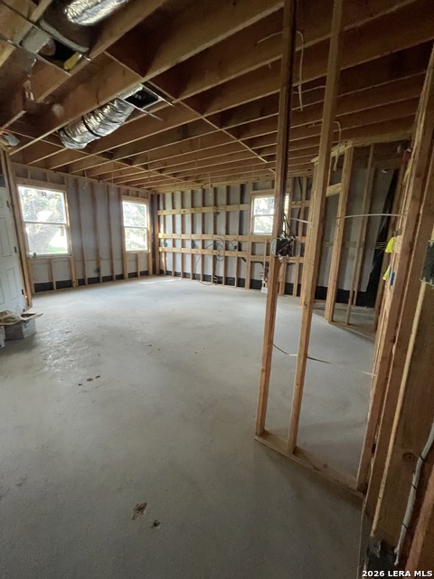 328 Primrose Property Photo 18