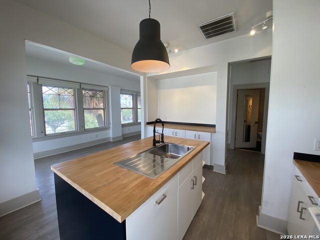 502 Eager Property Photo 3