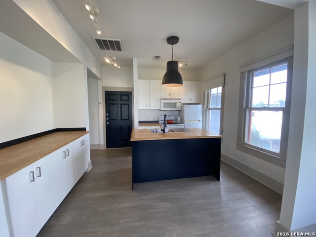 502 Eager Property Photo 4