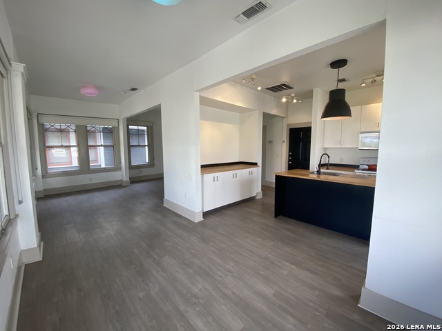 502 Eager Property Photo 5