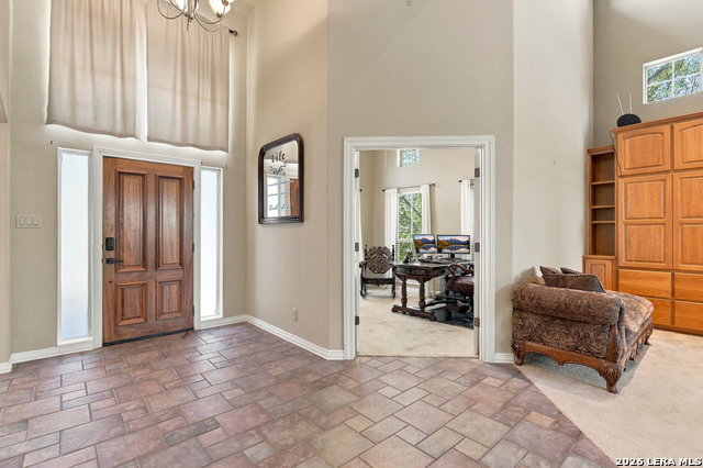 855 Lantana Rdg Property Photo 3