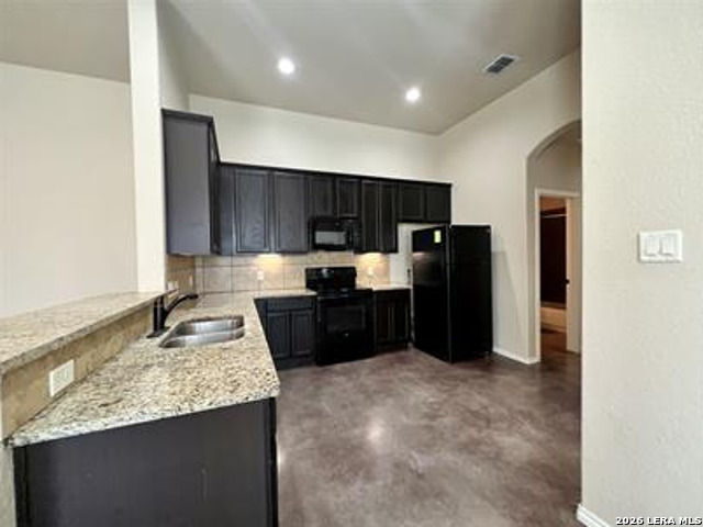 2553 Pahmeyer Property Photo 5