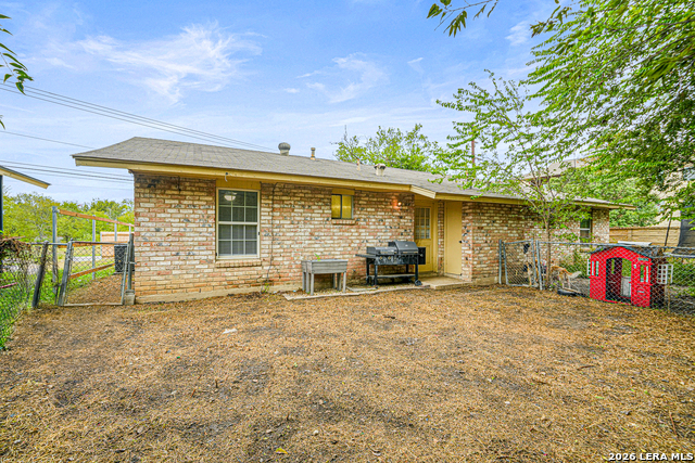 306 N Seguin Rd Property Photo 15