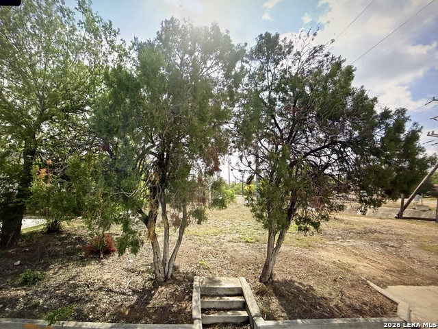900 Larry Property Photo 3