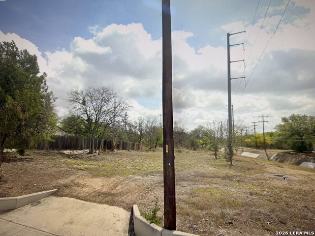 900 Larry Property Photo 6