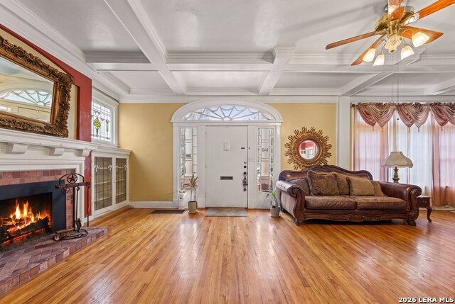 112 E Mistletoe Ave Property Photo 6