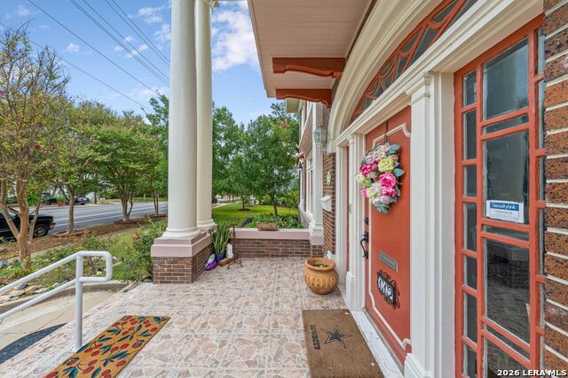 112 E Mistletoe Ave Property Photo 37
