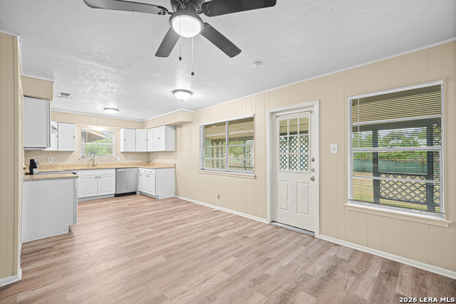 5125 Foxcross Dr Property Photo 4