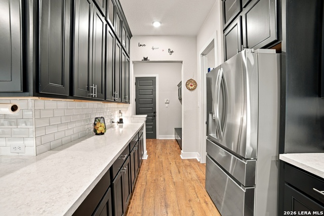 8576 Benclare Property Photo 4