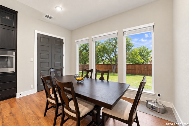 8576 Benclare Property Photo 5