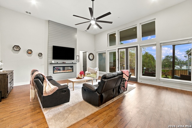 8576 Benclare Property Photo 7