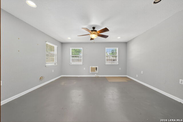 916 E Blanco Rd Property Photo 36